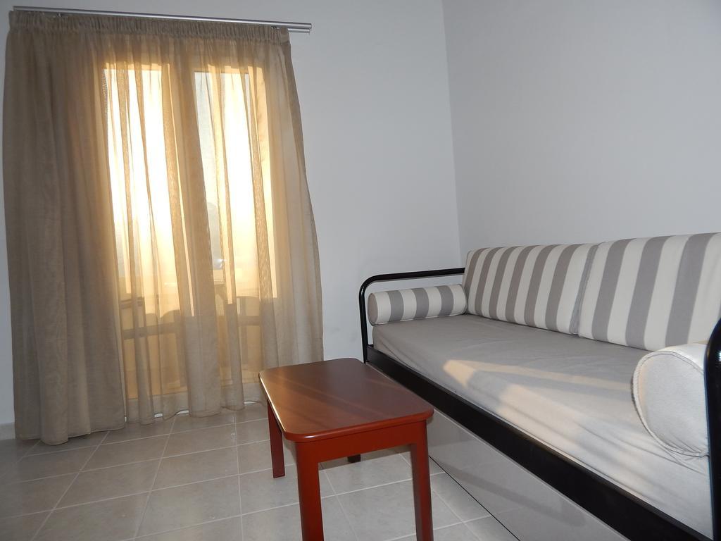 Epiphany Apartments Karpathos Room photo